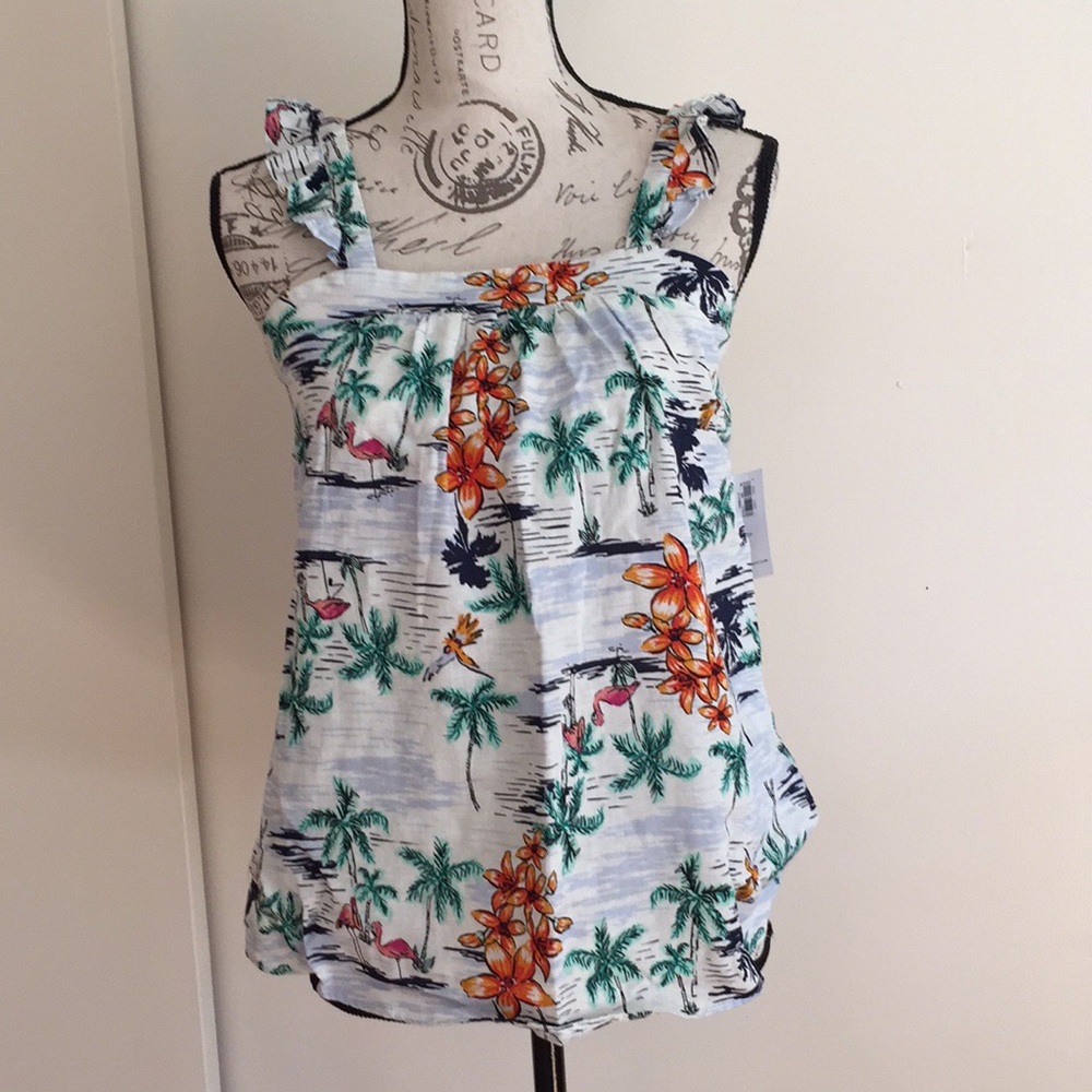 ☀️3/$15☀️ Sleeveless Ruffle Tank